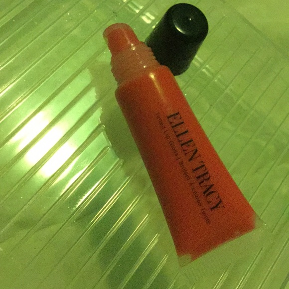 Tinted Lip gloss - Picture 2 of 3